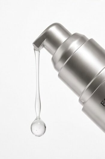 Alternative view of BLEMISH ESSENCE